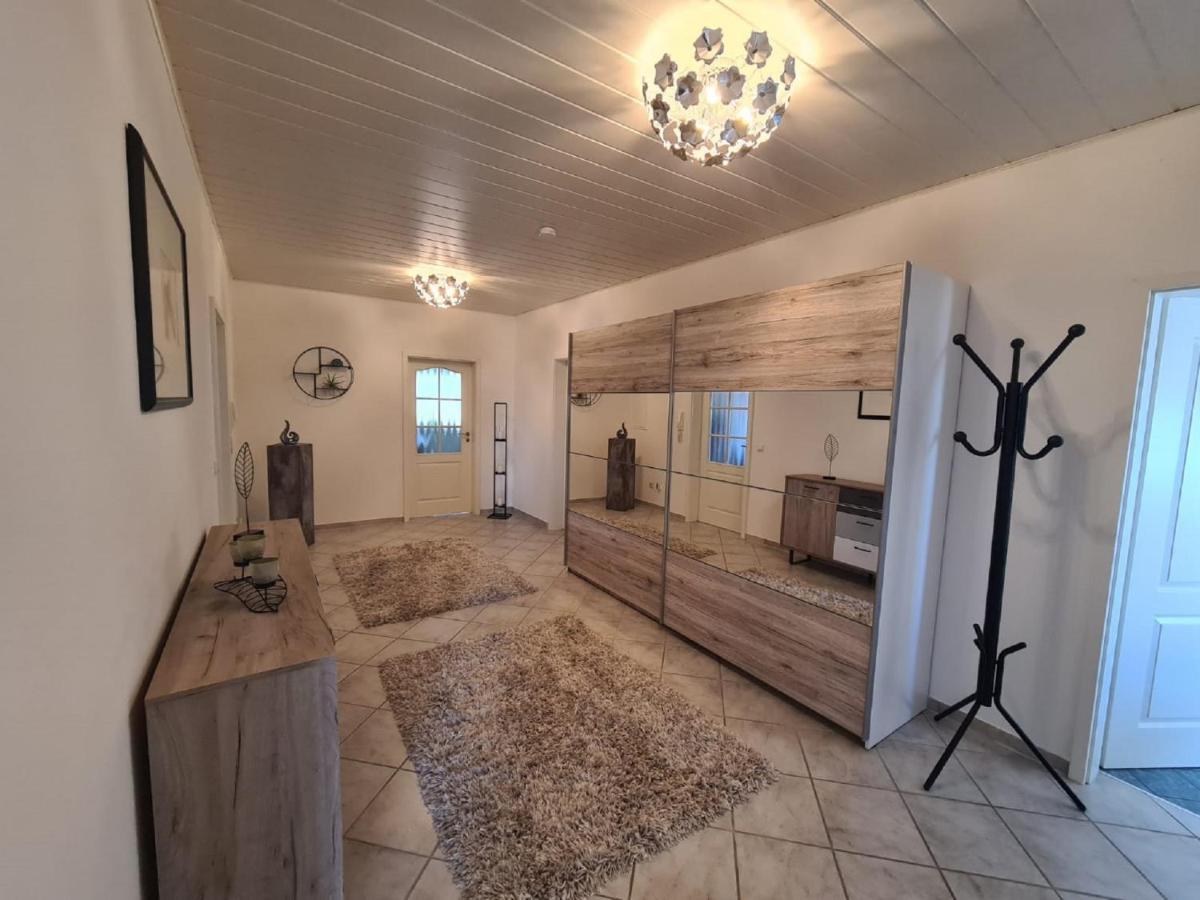 Ferienwohnung Toni Mit Balkon Und Garten Pemfling Exterior foto